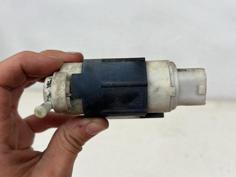 1993-1997 Volvo 850 Rear Windshield Washer Fluid Pump OEM