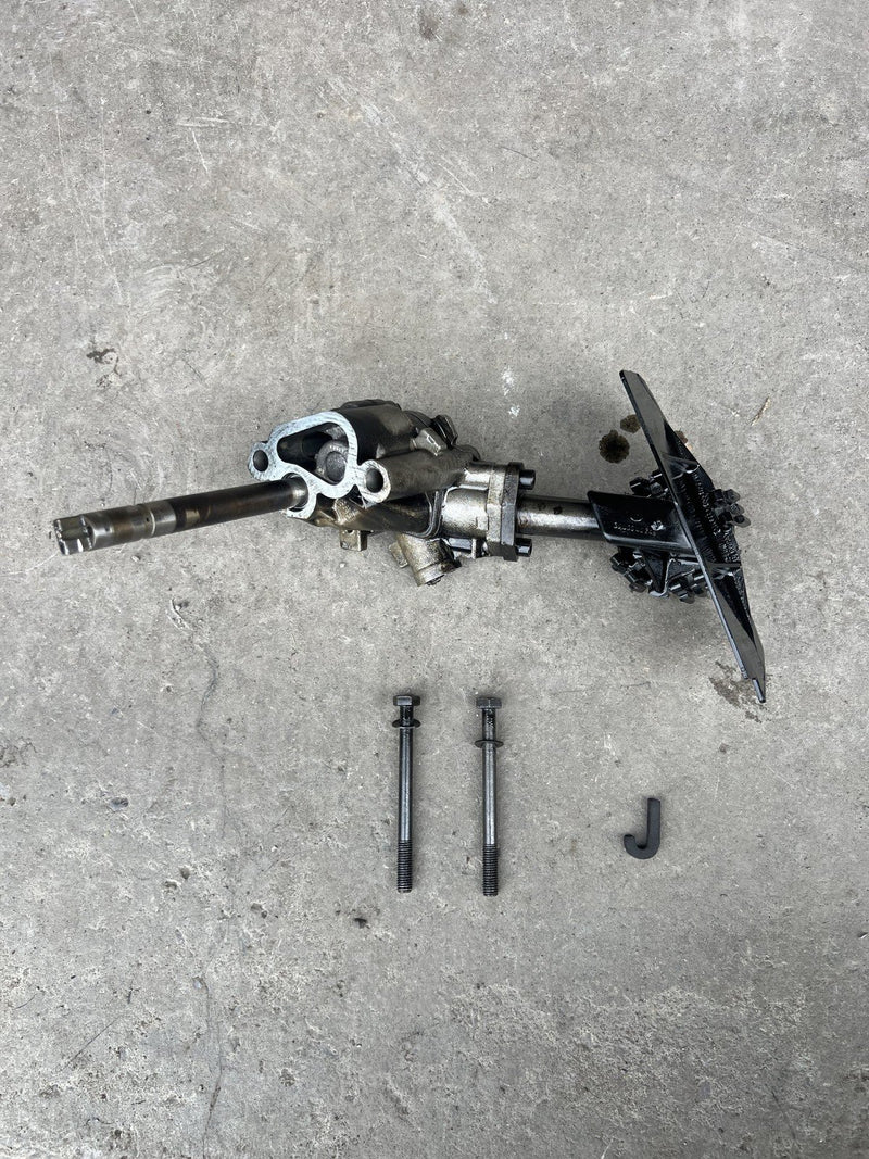 1985-1992 Volkswagen Golf Oil Pump w/ Mounting Bolts OEM