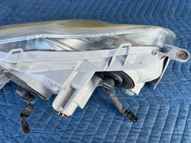 2003-2008 Toyota Corolla Driver Left LH Headlight Lamp Assembly OEM #3323EM
