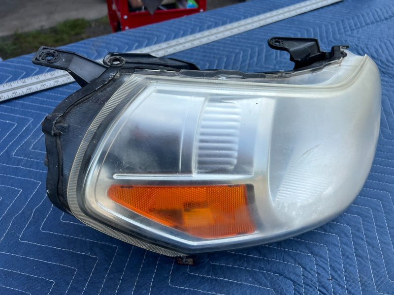 2010-2013 Suzuki SX4 Hatchback RH Passenger Headlight Lamp Assembly OEM #1296CN