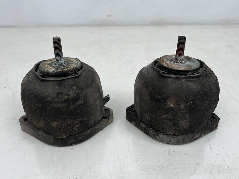 1996-2003 Audi S8 D2 A8 Front Engine Motor Mount Bracket Set w/ Bolts OE #6471EM