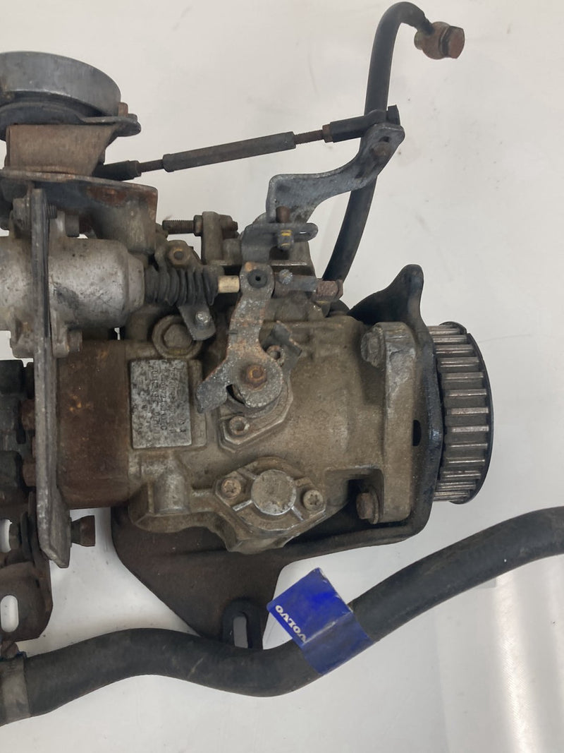 1980 Volvo 244 - Injector Pump PN: 0460406009 072130107 C