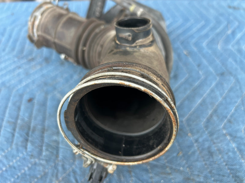 2002-2006  Toyota Camry Engine Intake Duct Tube Hose 17894-28020 OEM #126DU