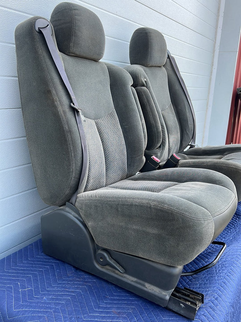 1999-2002 Chevrolet Silverado Tahoe Sierra Front Seat Pair Gray Cloth OE #5494EM