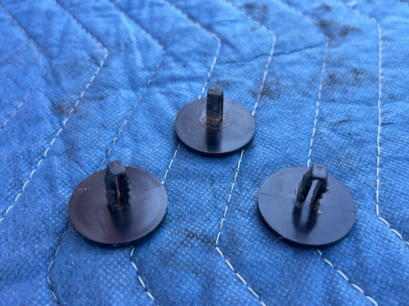 1986-1993 Volvo 240 244 Lower Dash Felt Retaining Clip Set of 3 Black OE #4305EM