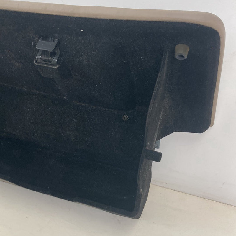 2002-2005 Lincoln Town Car Signature Glove Box Assembly OEM #5133M