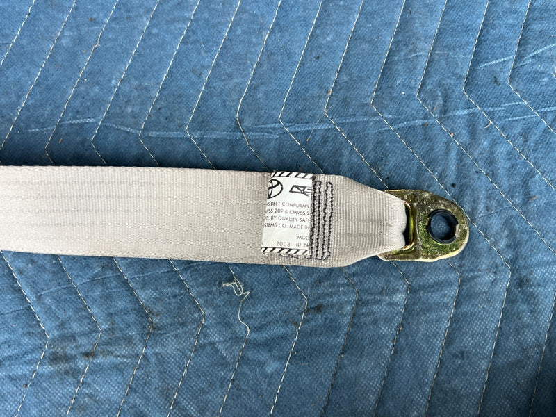 2002-2006  Toyota Camry RH Right Front Seat Belt Assembly OEM #104DU