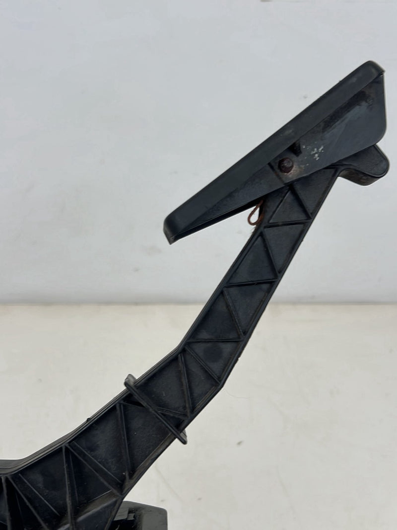 1990-1992 Volvo 740 745 940 Accelerator Throttle Gas Pedal Lever OEM #5873EM