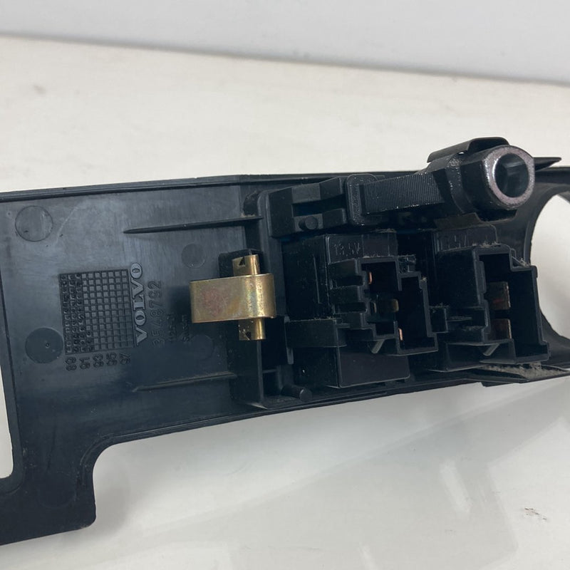 1992 Volvo 940 944 - Defrost Switch PN: 3548792