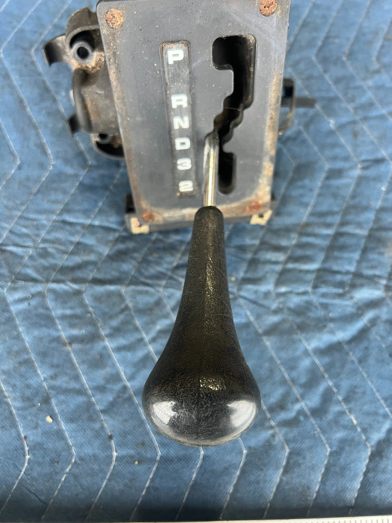 1986-1995 Mercedes 300D W124 Floor Shifter Gear Shift Knob Selector OEM #2732EM
