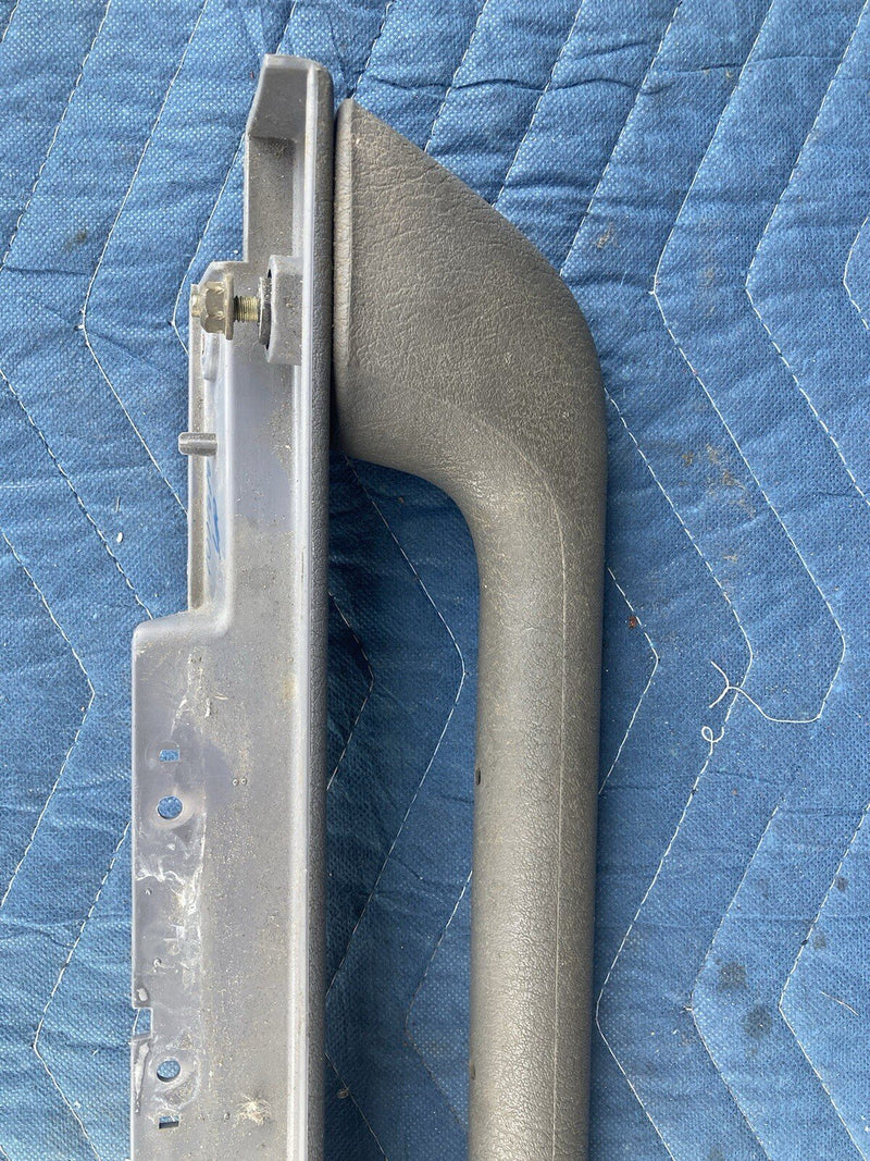 1997-2002 Jeep Wrangler TJ Passenger Grab Handle Right 55115539 OEM #3225M