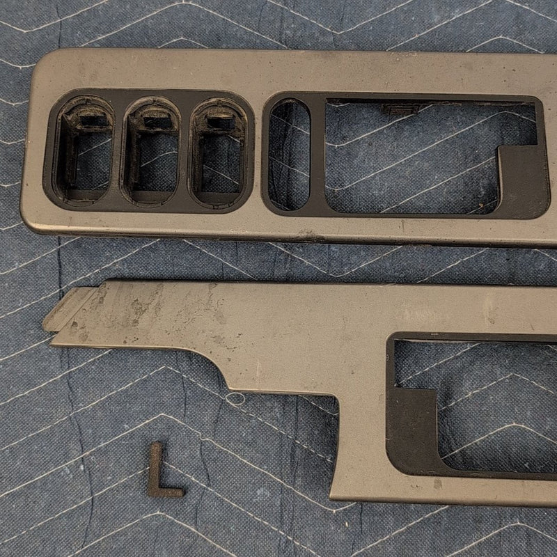 1988-1994 Chevy K1500 Door Handle Trim Bezel LH RH 15615130A 15615129A OEM