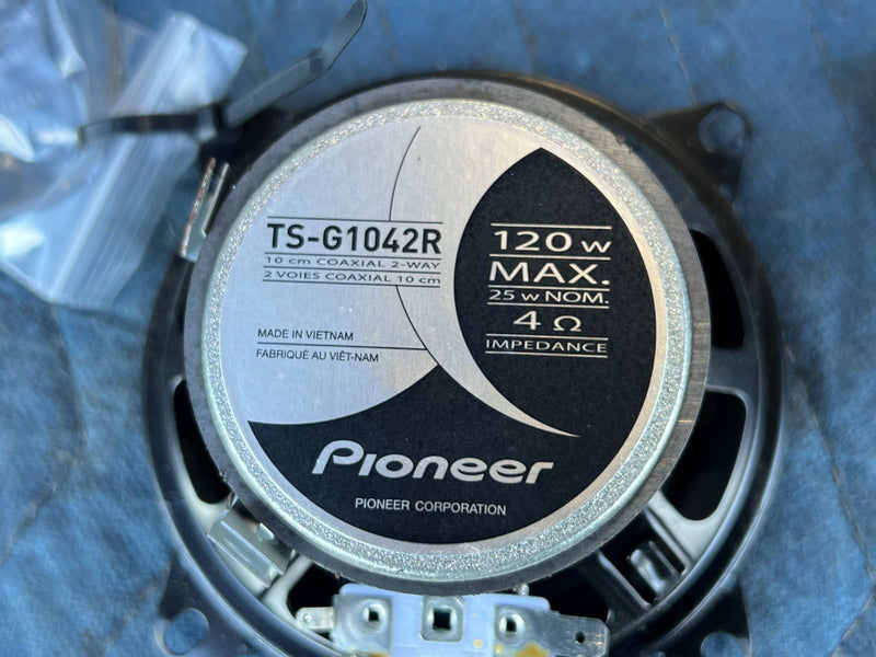 1986-1993 Volvo 240 244 Sedan Rear Right & Left Pioneer Speaker Pair OEM #4399EM