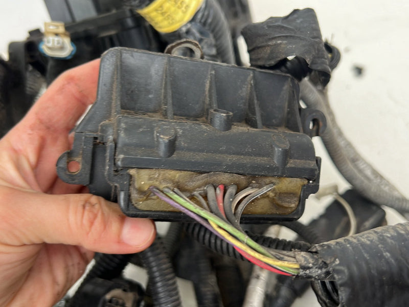 1995-1998 Chevrolet GMC C/K Engine Wiring Harness w/ Fuse Box OEM