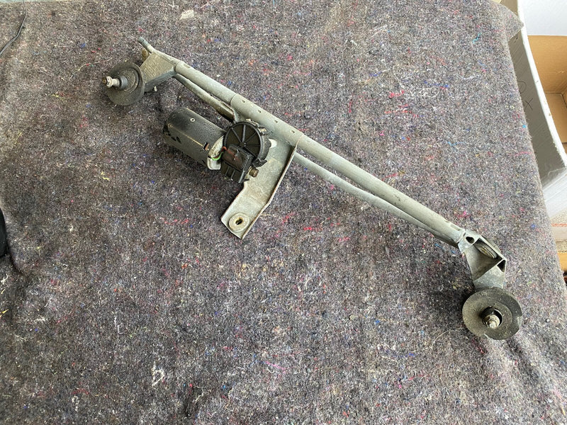 98-00 Volvo V70R V70 S70 Front Wiper Transmission Motor 9127592 OEM #1629E