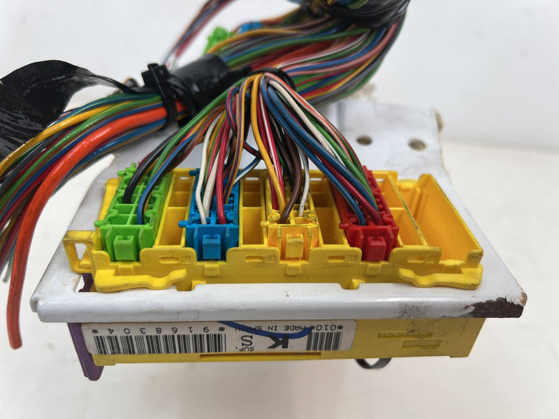 1998-2000 Volvo S70 V70 XC Lock Alarm Module & Fuse Junction Box OEM #6820EM