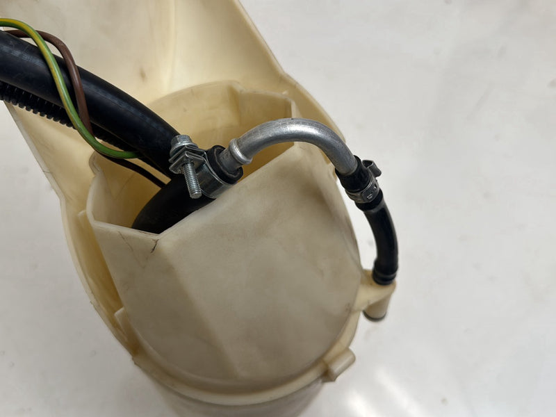 1996-2003 Audi S8 D2 Fuel Pump 4D0298087B/D24D0298133C/4D0906091C/405052002001Z OEM