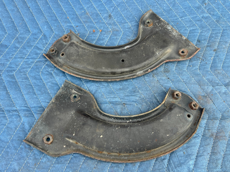 1999-2002 Chevy Silverado GM Fender Brace Support Angle Brackets OEM #1848CN