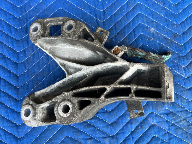 2011-2013 BMW X5 X5M E70 Engine Motor Mount Bracket Brace Support OEM #2081EM