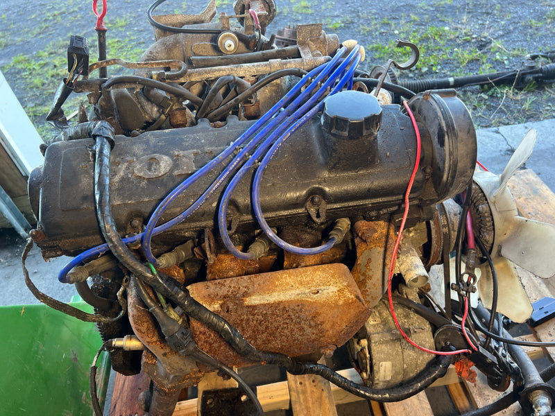 1986-1993 Volvo 240 244 245 B230F 4 Cylinder 2.3L 8V Engine *Running* OE #4218EM