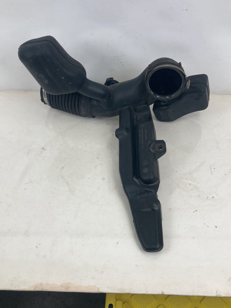2007-2014 Chevrolet Silverado GMT900 Air Intake 20872169 ANB16003 OEM #5357M
