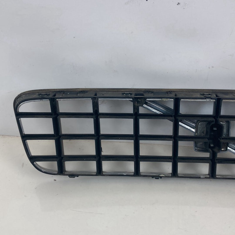 2005 Volvo XC90 I 275- Front Grille Chrome Blue Logo 8620641 08620587 #4861M