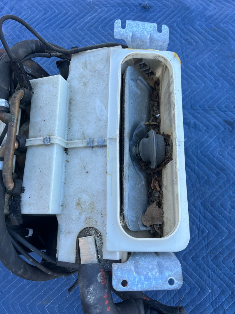 1986-1993 Volvo 240 244 Sedan HVAC Box Heater Core & Blower Assembly OEM #4282EM
