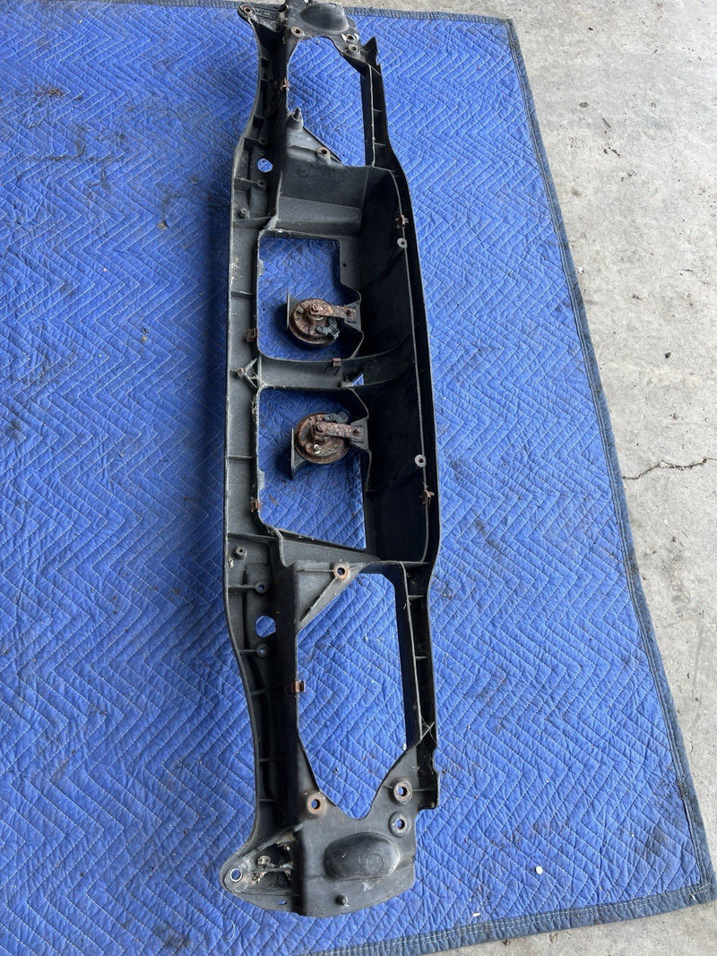 1993-1997 Volvo 850 850R Front Radiator Core Support Bracket 1372542 OEM #4414E