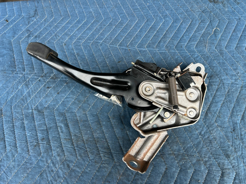 2002-2006  Toyota Camry Emergency Parking Brake Pedal Assembly OEM #118DU