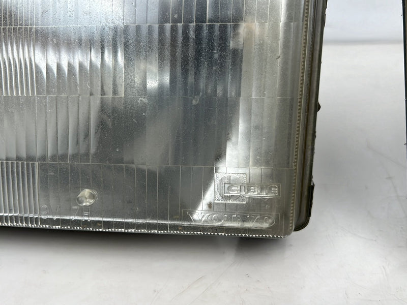 1990-1992 Volvo 740 745 940 Front Right & Left Headlight Pair 2905902 OEM #5955EM