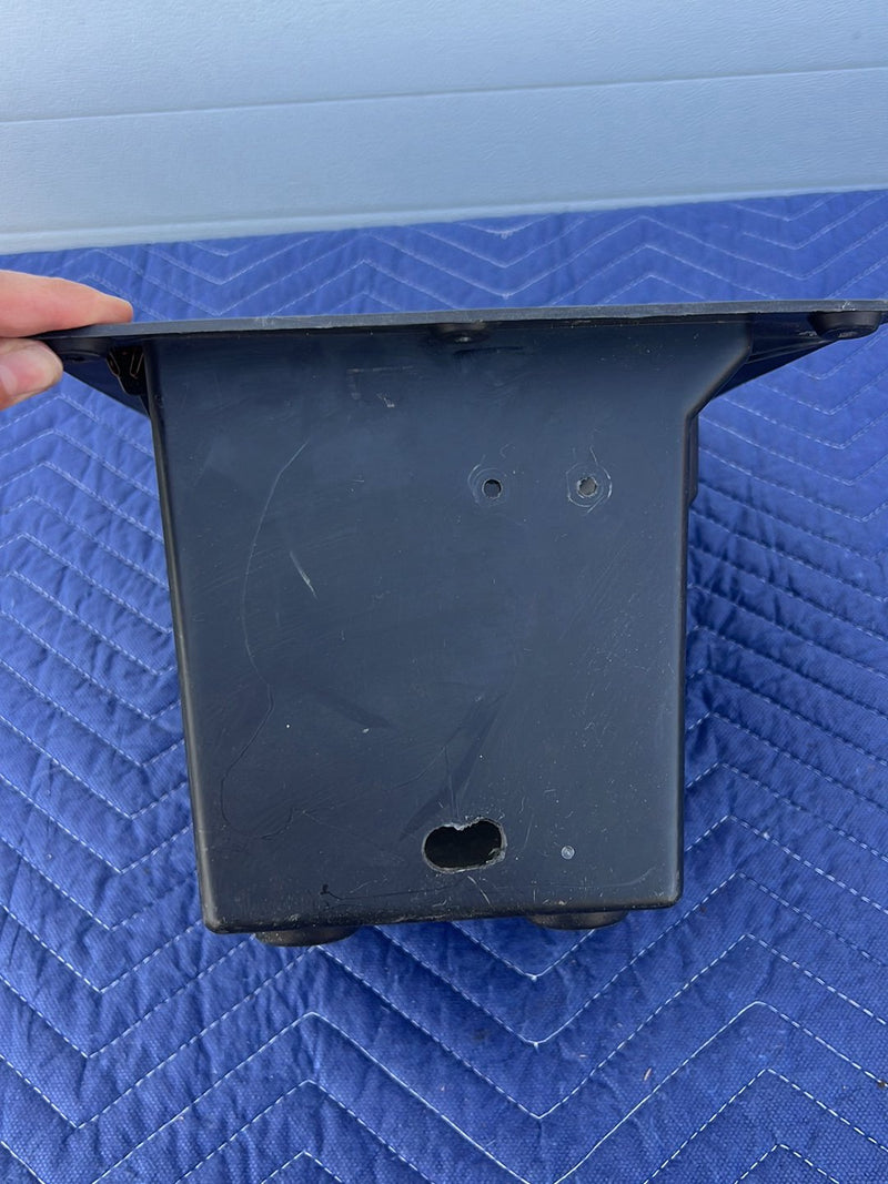 Chevrolet Silverado - Center Console PN: 15070490