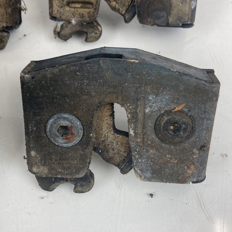 1975-1980 Volvo 244 Door Latch Set of 4 Lock 6438 OEM #4899M