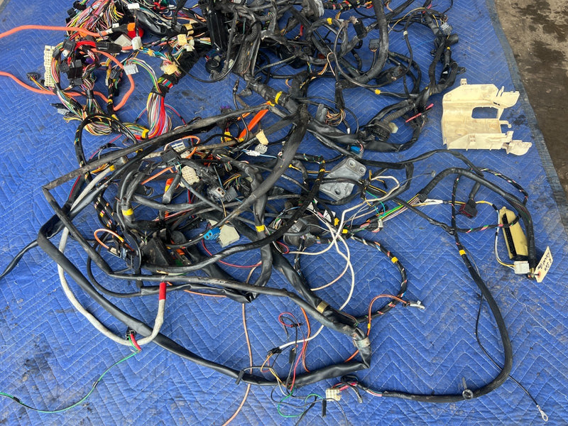 1992-1995 Volvo 940 740 Complete Engine Bay & Body Wiring Harness OEM #3292EM