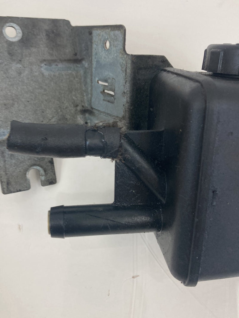 1992 Volvo 940 944 - Power Steering Reservoir PN: 1359621