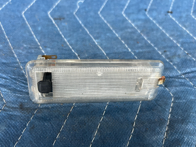 1983-1985 Porsche 944 Overhead Front Center Dome Vanity Light Lamp OEM #2557EM