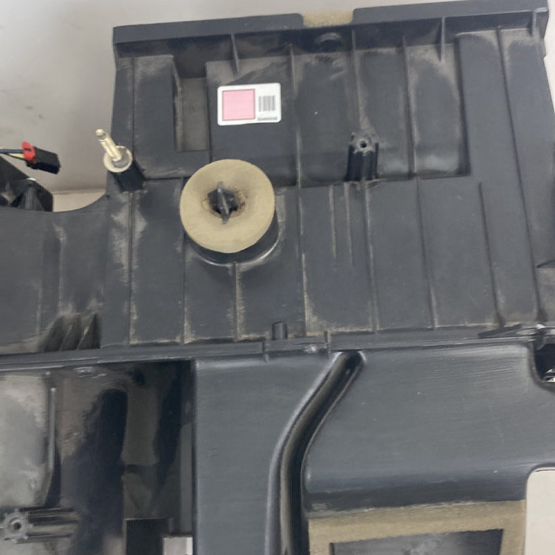 2007-2014 Chevrolet Silverado GMT900 HVAC Box Heater Core 25877793 OEM #5333M
