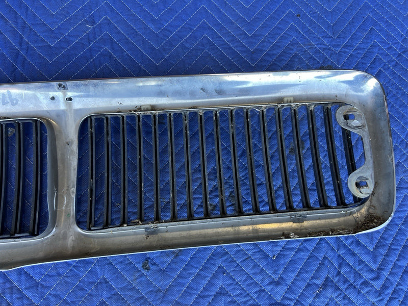 1998-2003 Jaguar XJR XJ8 X308 Front Chrome Grille Hood Trim HNC5504BB OEM #4645E