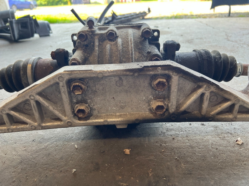 2010-2013 Suzuki SX4 Hatchback Rear Differential Carrier Assembly OEM #1344CN