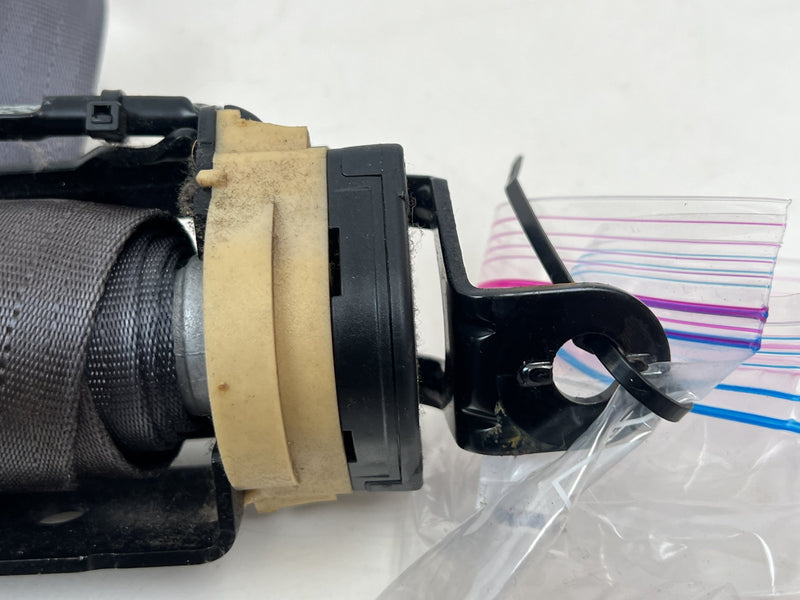 1998-2000 Volvo S70 V70 XC Front Driver Left Seat Belt Retractor OEM #6850EM