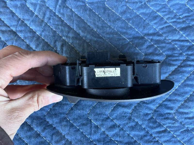 1998-2003 Jaguar XJR XJ X308 Front Passenger Side Adjustment Switch OEM #4792E