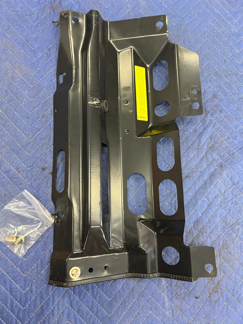 1992-1995 Volvo 940 740 Driver LH Lower Knee Bolster Brace Bracket OEM #3199EM