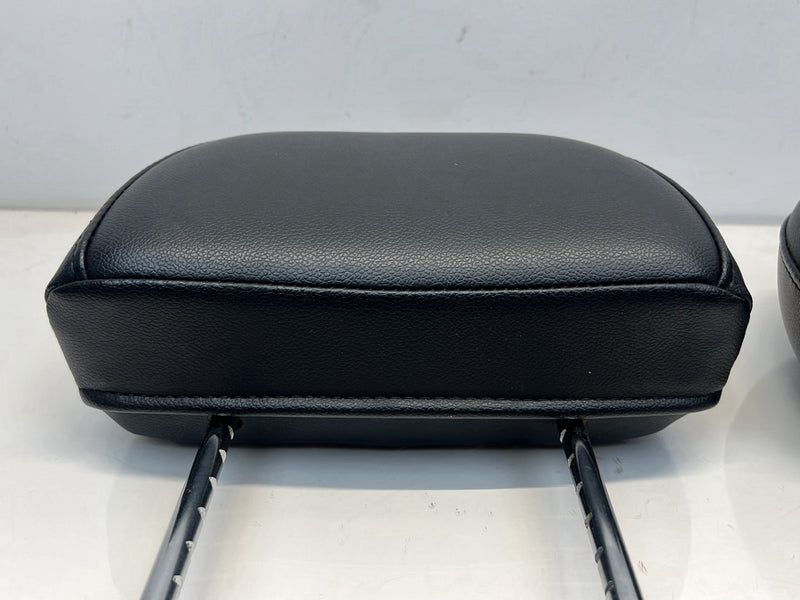 2012 Chevrolet Captiva Sport - Headrest