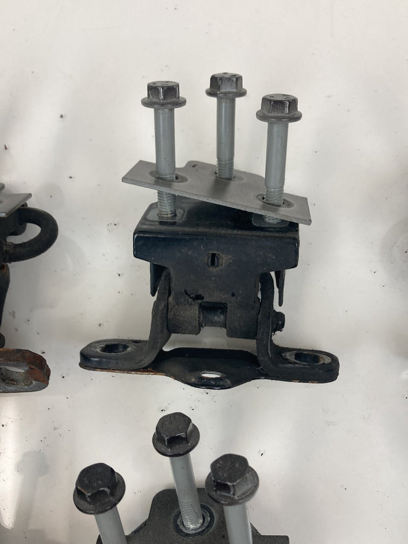 1992 Volvo 940 944 - Door Hinge Set