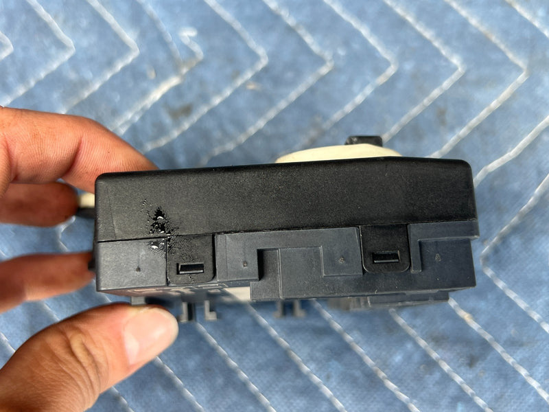 2005-2011 Audi A6 Passenger RH Front Door Control Module 4F0959792R OEM #3437EM
