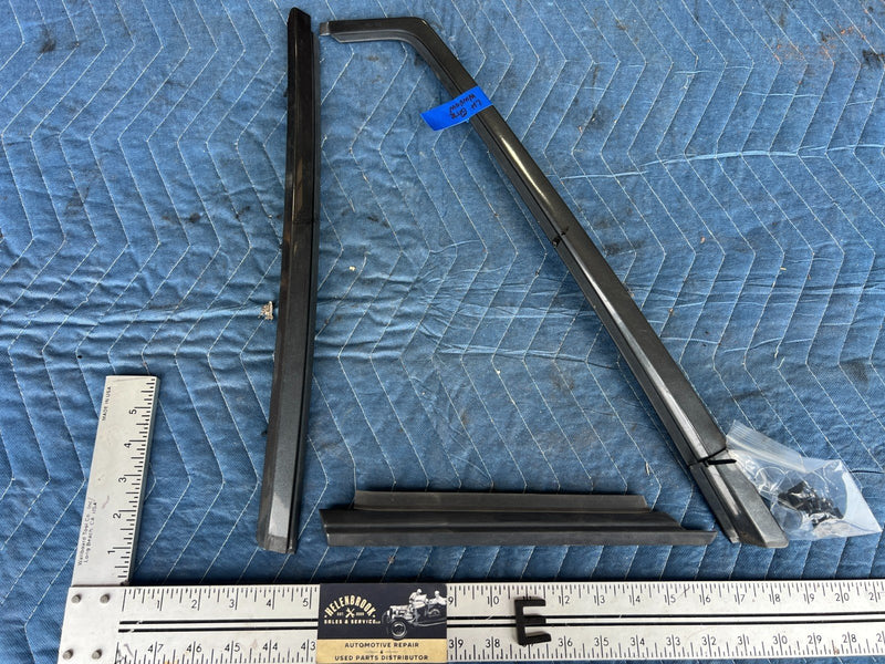 1989-1995 Volvo 740 940 Sedan Driver Left Front Quarter Window Trim OEM #3682EM