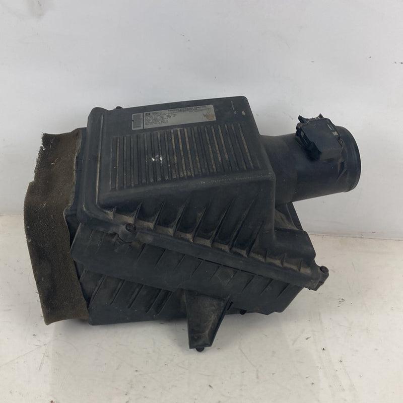 2007-2014 Chevrolet Silverado GMT900 Air Filter Housing Box MAF 1591464 #5337M