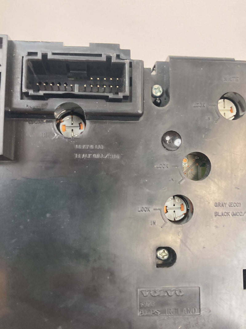 2004 Volvo S60 - HVAC Climate Control