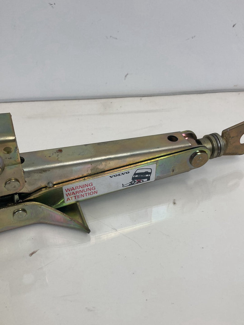 1992 Volvo 940 944 - Jack & Tool Kit PN: 1355190