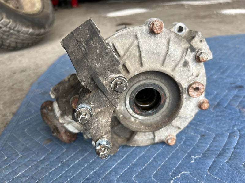 1998-2003 Mercedes W210 E320 Wagon Transfer Case Assembly Angle Gear OEM #4716EM