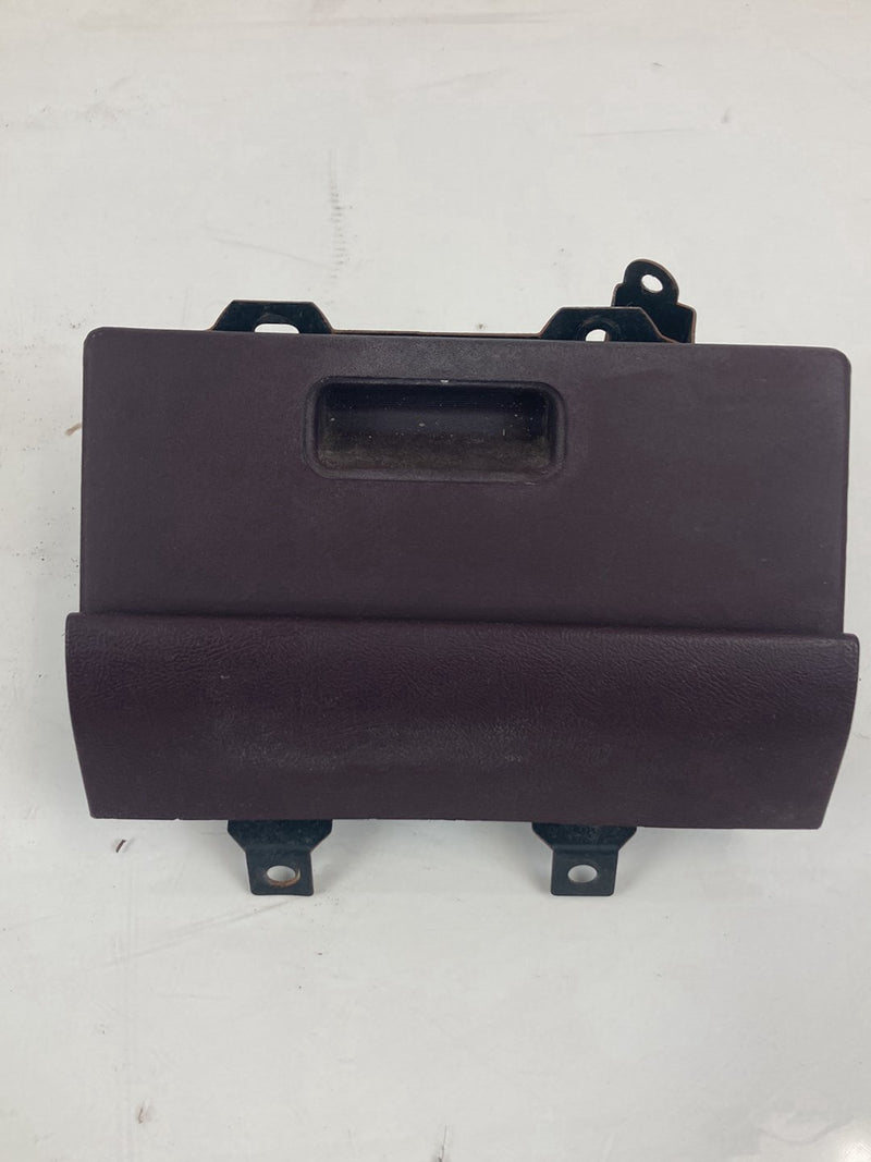 1988 Chevrolet Silverado 1500 GMT400 - Ash Tray PN: 26861 19AU85 TNP-3192